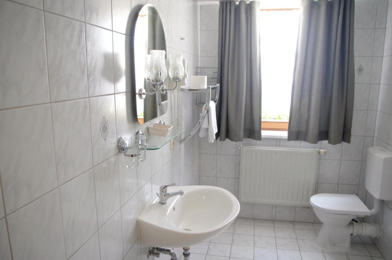 Hotel Gasthof Zum Walfisch Klingenthal Dış mekan fotoğraf