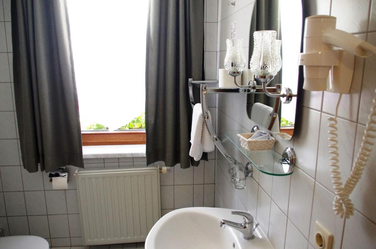 Hotel Gasthof Zum Walfisch Klingenthal Dış mekan fotoğraf